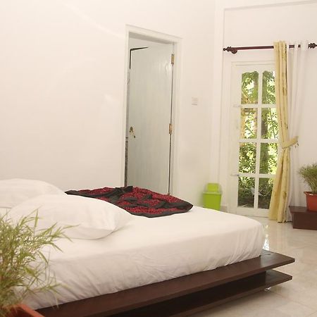 Sanovin Hotel Мириса Стая снимка